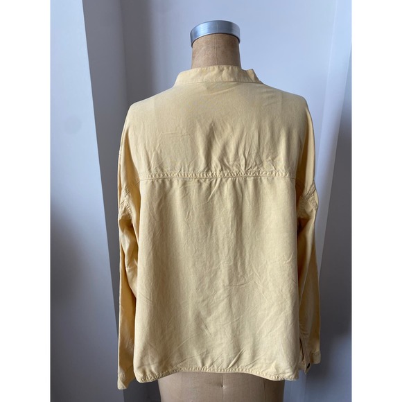 Everlane The Washable Silk Henley Shirt in Buttercream size 0 nwot - Picture 4 of 5